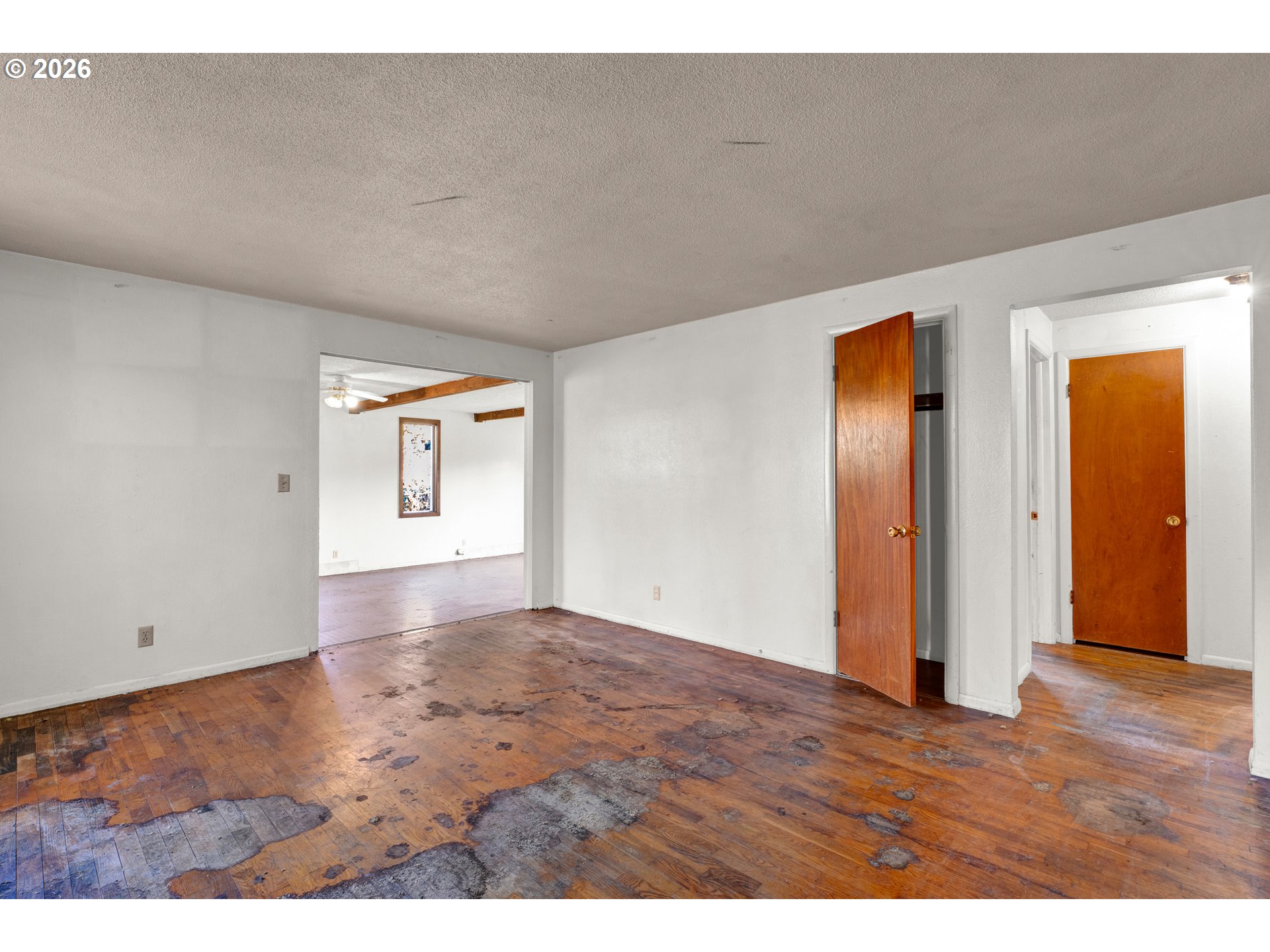 3307 Arrowhead Street Eugene, OR 97404 - Photo 17 of 46 a view of an empty room and window