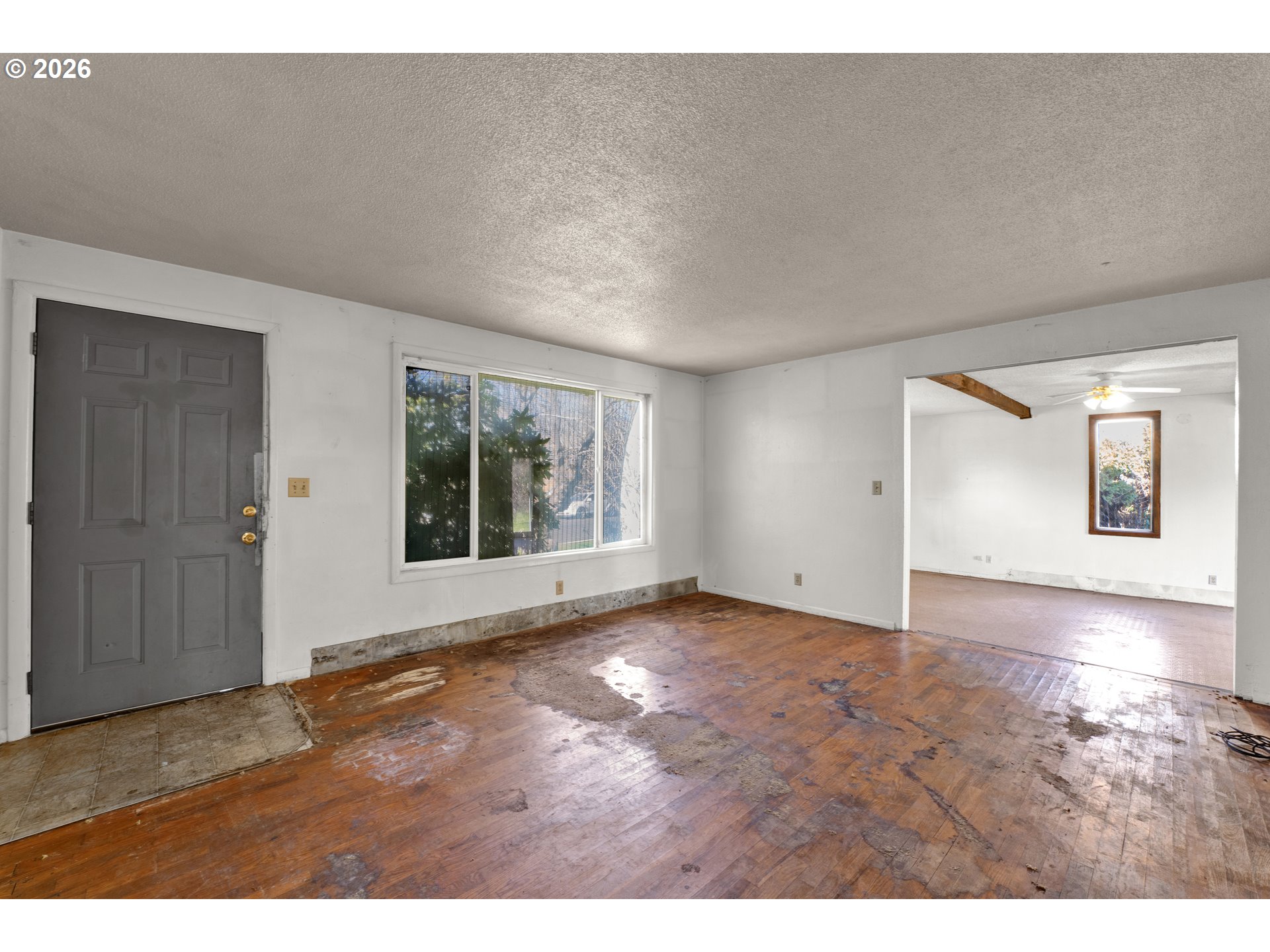 3307 Arrowhead Street Eugene, OR 97404 - Photo 18 of 46 a view of an empty room with a window
