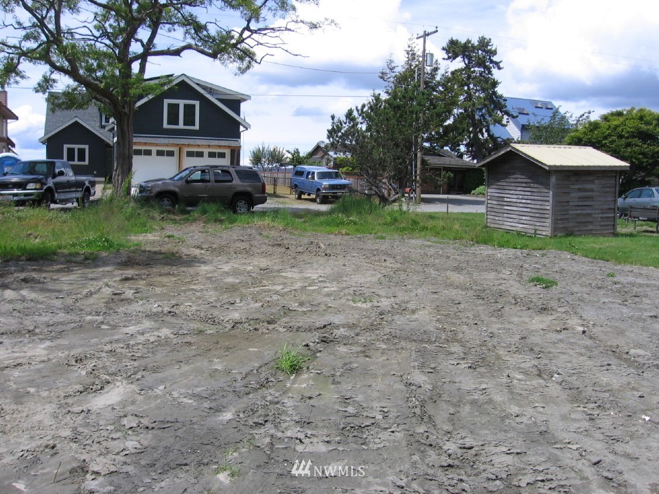 7573 Maxwelton Road Clinton, WA 98236 - Photo 1 of 4