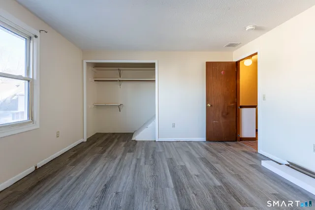 $2,350 | 11 St Marc Circle, Unit O, South Windsor, CT 06074