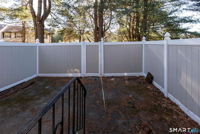 $2,350 | 11 St Marc Circle, Unit O, South Windsor, CT 06074