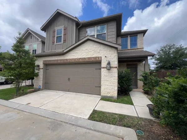 $3,200 | 5135 Emma Forest Street, Houston, TX 77018