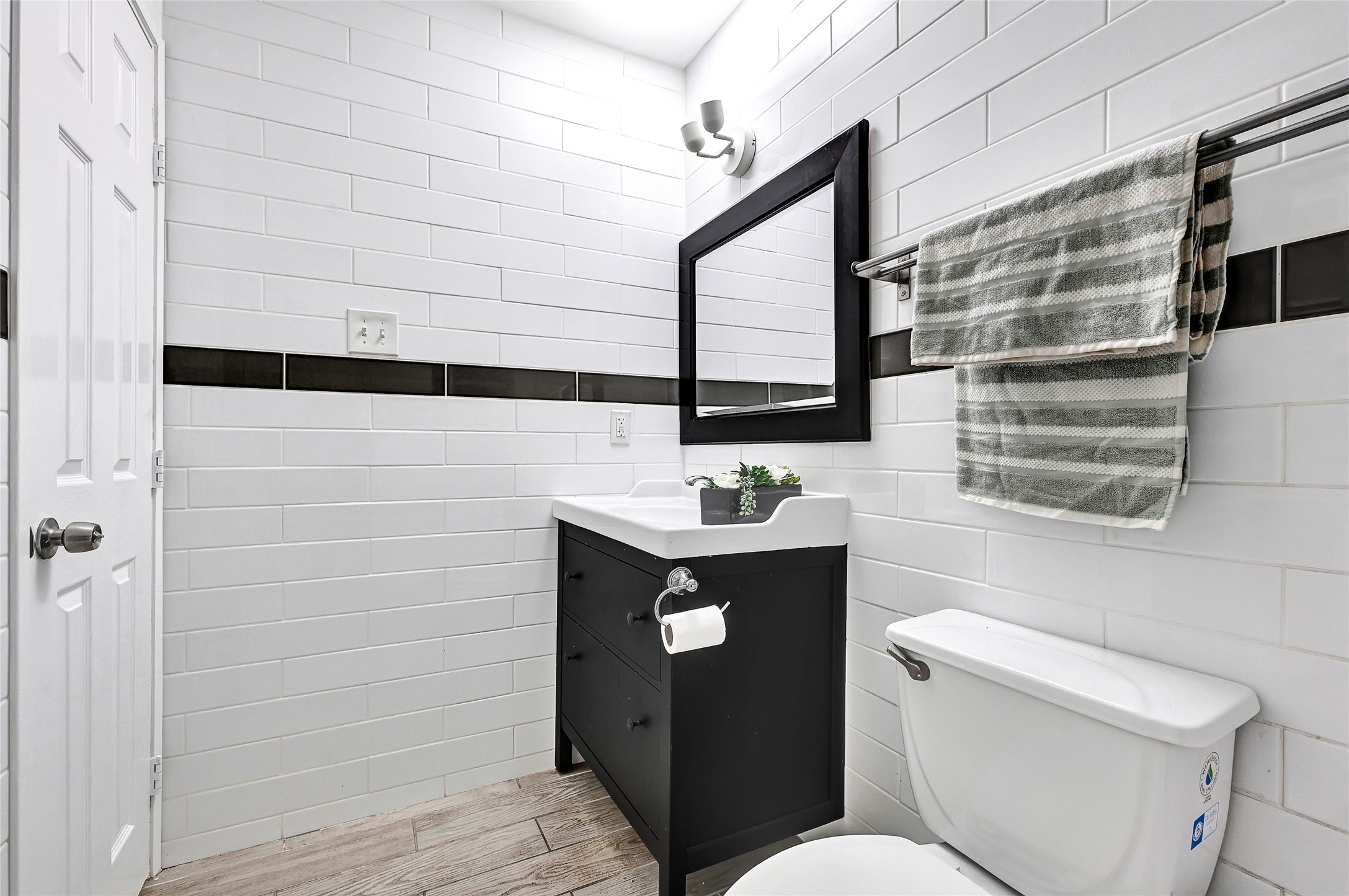 1607 Welch Street, Unit 5 Houston, TX 77006 - Photo 15 of 21