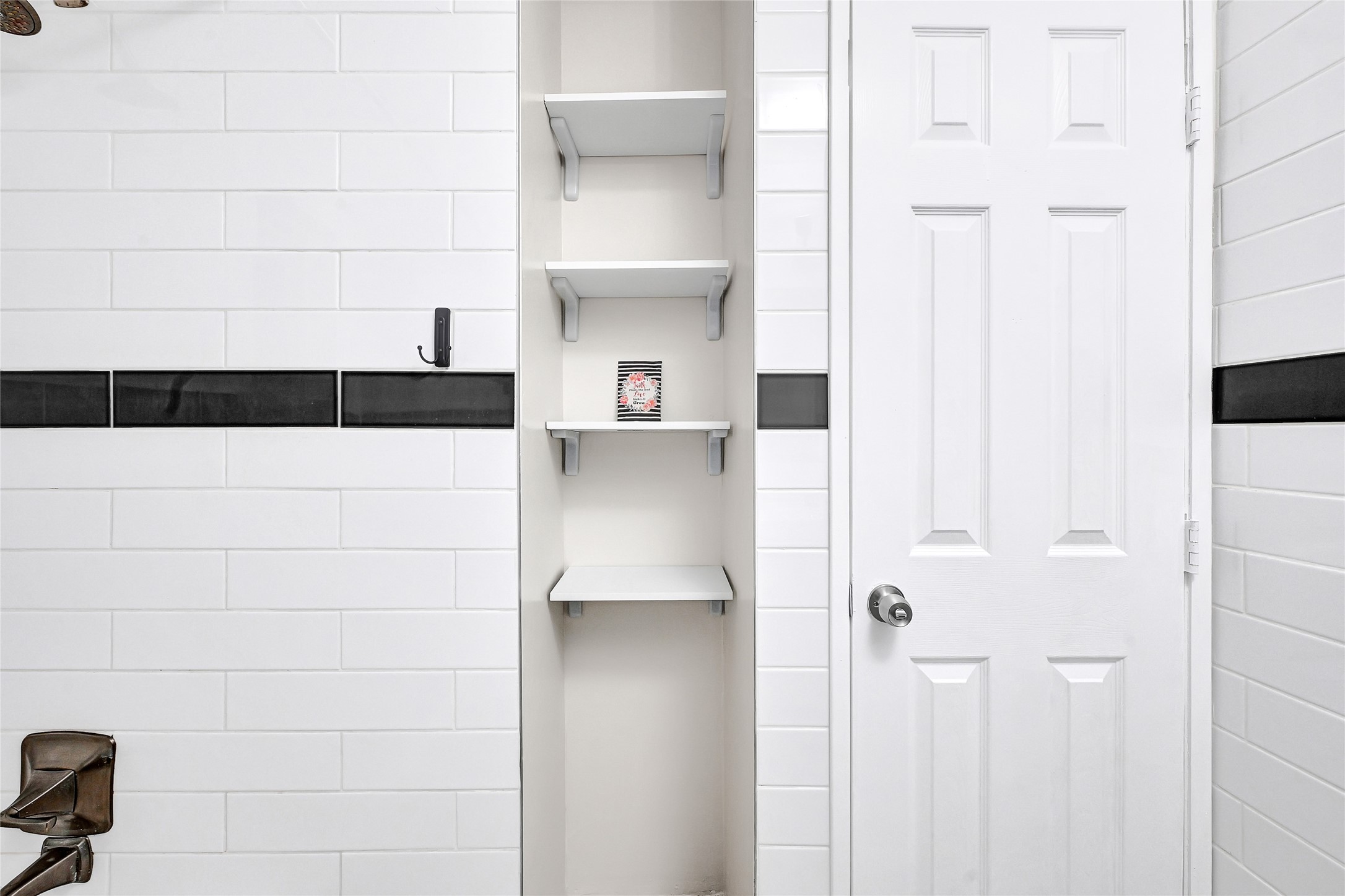 1607 Welch Street, Unit 5 Houston, TX 77006 - Photo 16 of 21