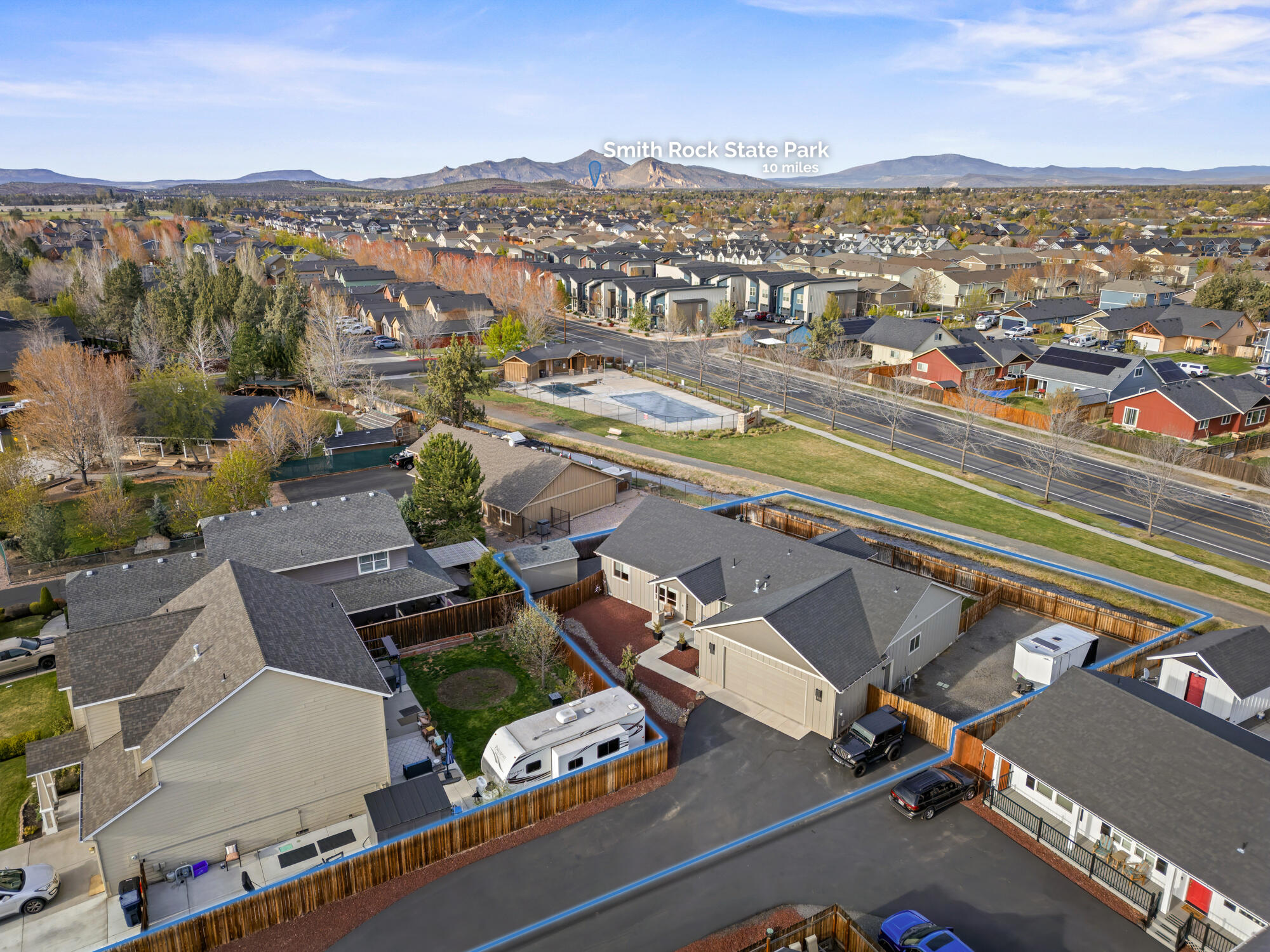 220 Northwest 28th Street Redmond, OR 97756 - Photo 28 of 30