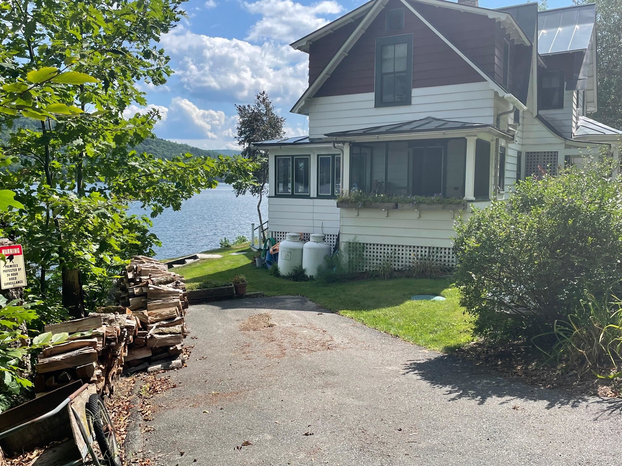1702 Lake Morey Road Fairlee, VT 05045 - Photo 9 of 37 Gallery Image 9