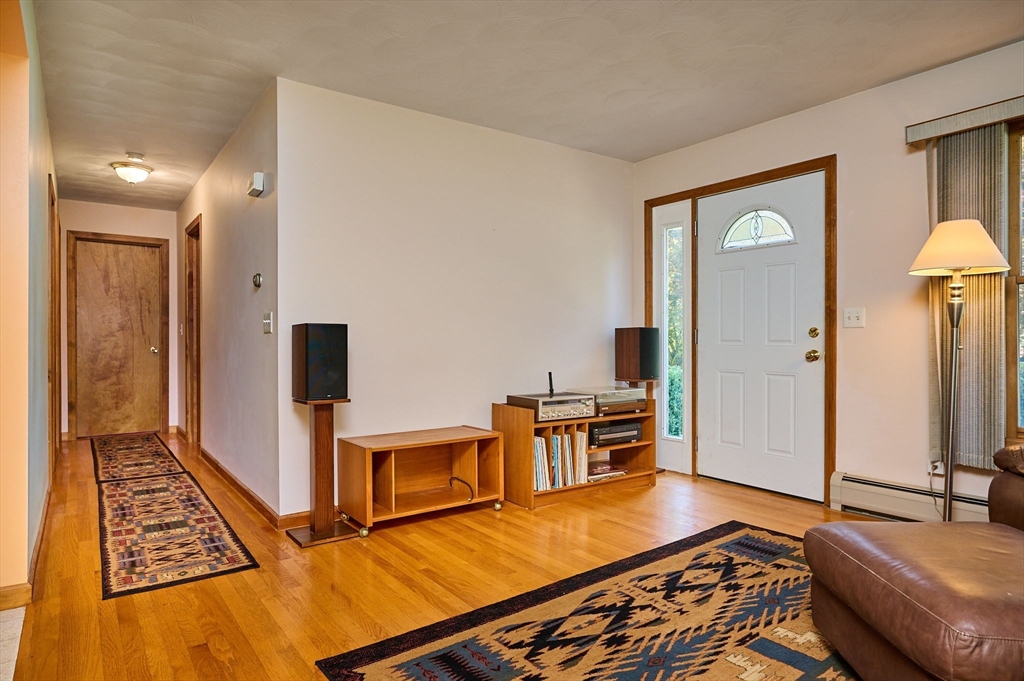 22 Gunn Road Southampton, MA 01073 - Photo 11 of 31 Gallery Image 11