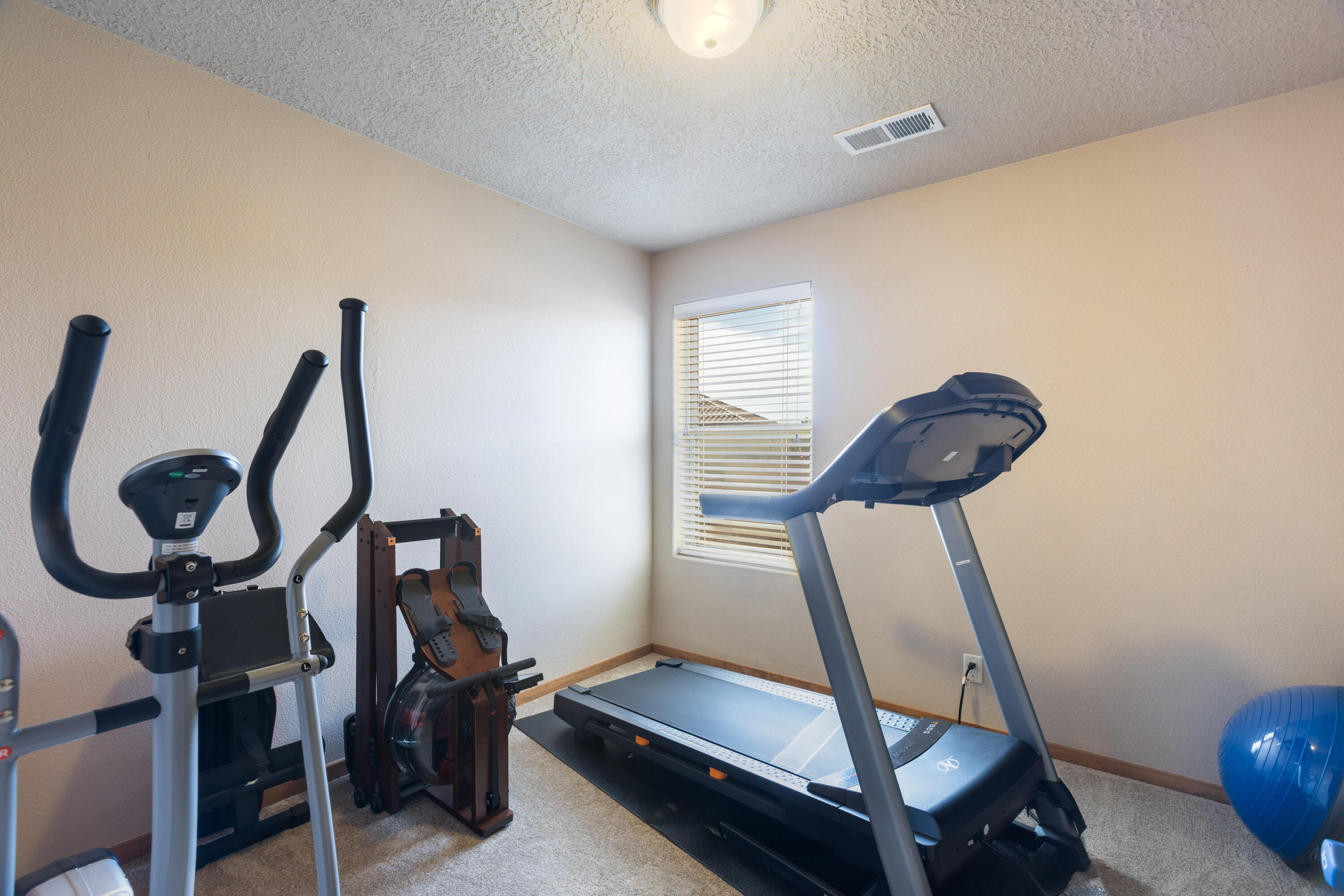 5735 Strand Loop Southeast Albuquerque, NM 87106 - Photo 28 of 34 Gallery Image 28