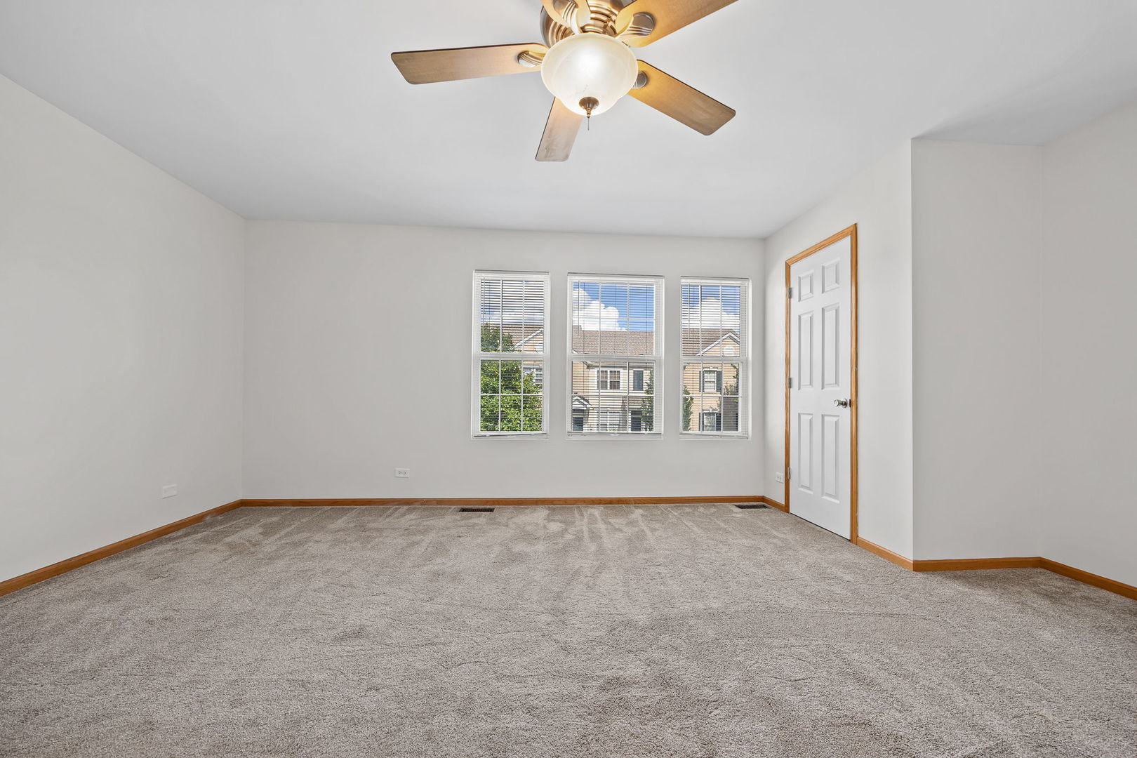 262 Springbrook Trail South Oswego, IL 60543 - Photo 14 of 25