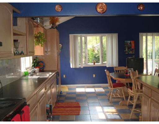 12 Allen Road Milford, MA 01757 - Photo 5 of 9 Gallery Image 5
