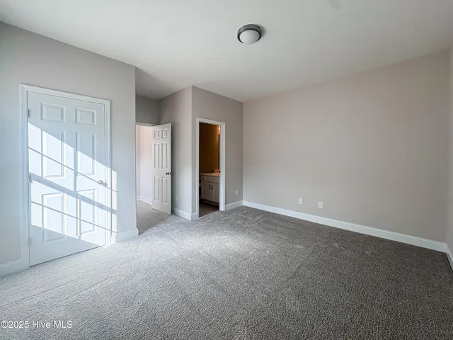 $479,900 | 912 Wild Azalea Way, Hubert, NC 28539