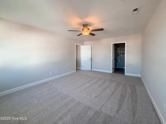 $479,900 | 912 Wild Azalea Way, Hubert, NC 28539