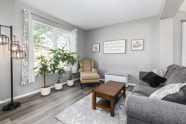 $489,000 | 857 Great Falls Drive, Volo, IL 60073