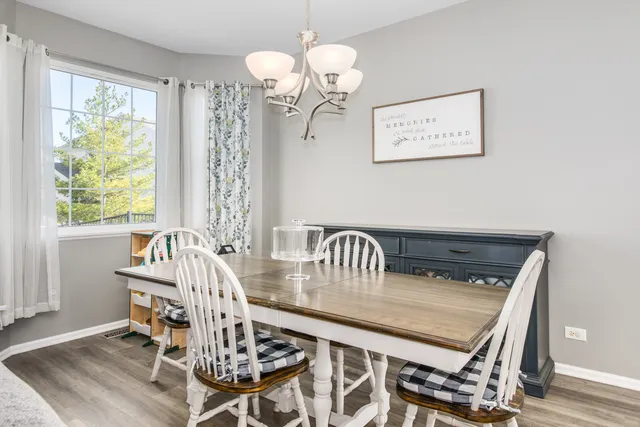 $489,000 | 857 Great Falls Drive, Volo, IL 60073