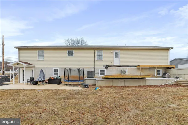 a view of a house with outdoor space