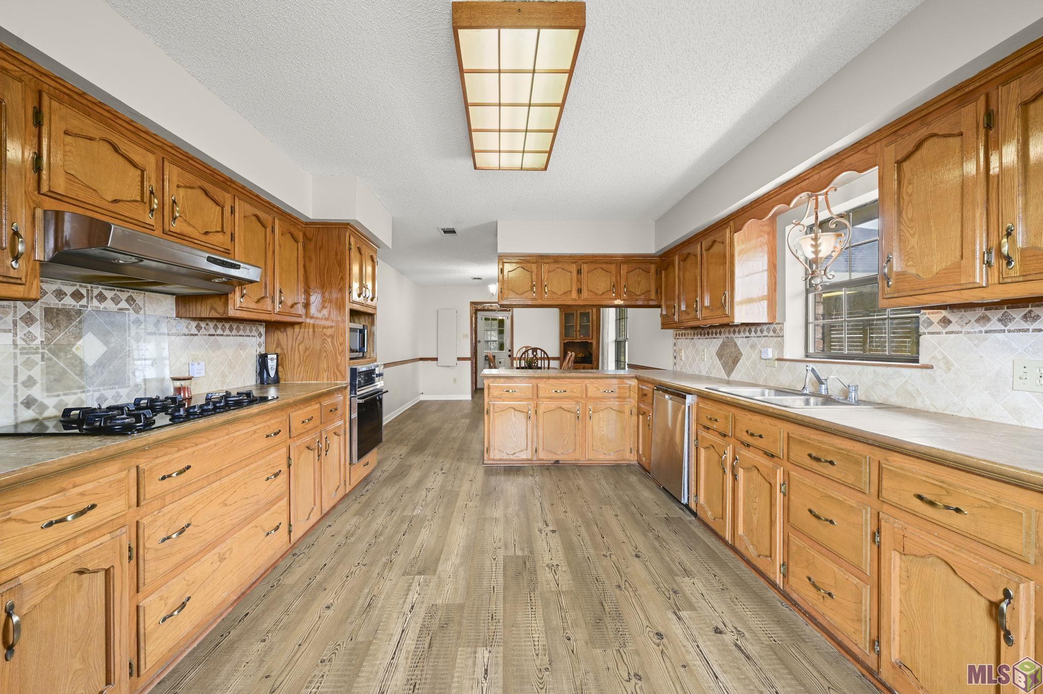 27530 Intracoastal Road Plaquemine, LA 70764 - Photo 2 of 19