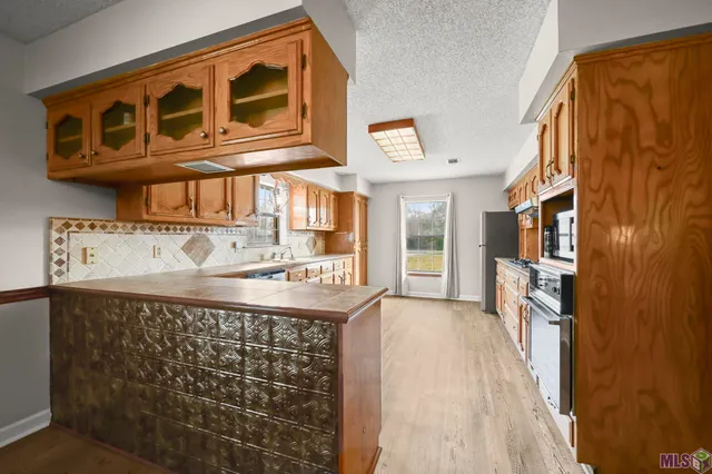 $215,000 | 27530 Intracoastal Road, Plaquemine, LA 70764