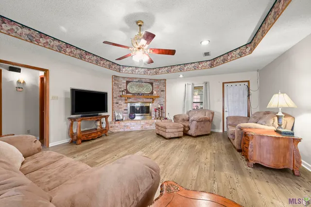 $215,000 | 27530 Intracoastal Road, Plaquemine, LA 70764