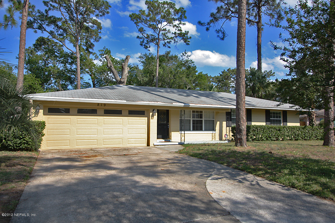 819 Barbados Road Jacksonville, FL 32216 - Photo 1 of 20 Main Photo