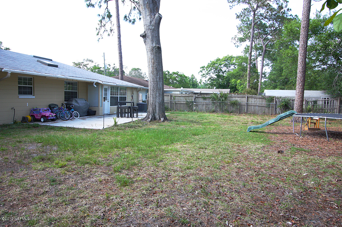 819 Barbados Road Jacksonville, FL 32216 - Photo 19 of 20 Backyard