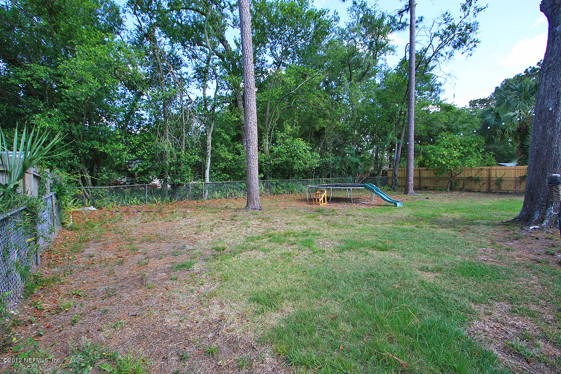 819 Barbados Road Jacksonville, FL 32216 - Photo 20 of 20 Backyard