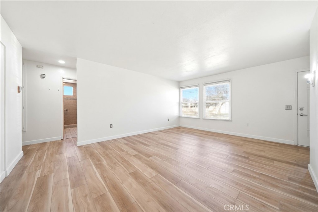 682 South Belden Street Rialto, CA 92376 - Photo 10 of 59