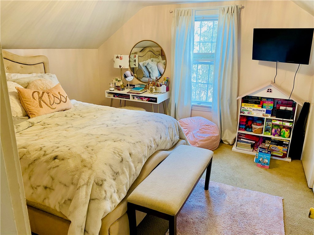 328 Snake Hill Road Glocester, RI 02857 - Photo 10 of 14