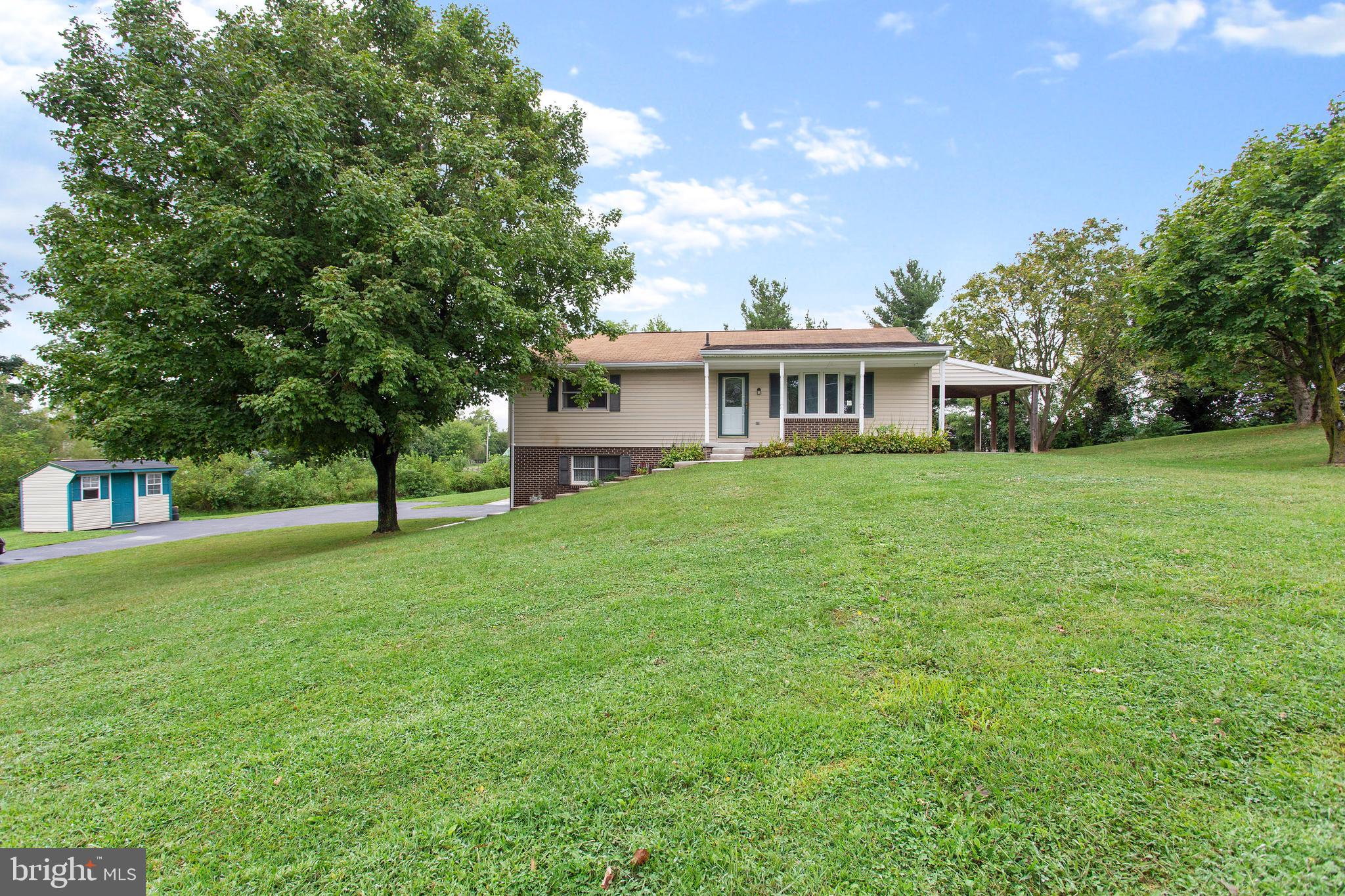 5229 Admire Road Thomasville, PA 17364 - Photo 2 of 37 Gallery Image 2