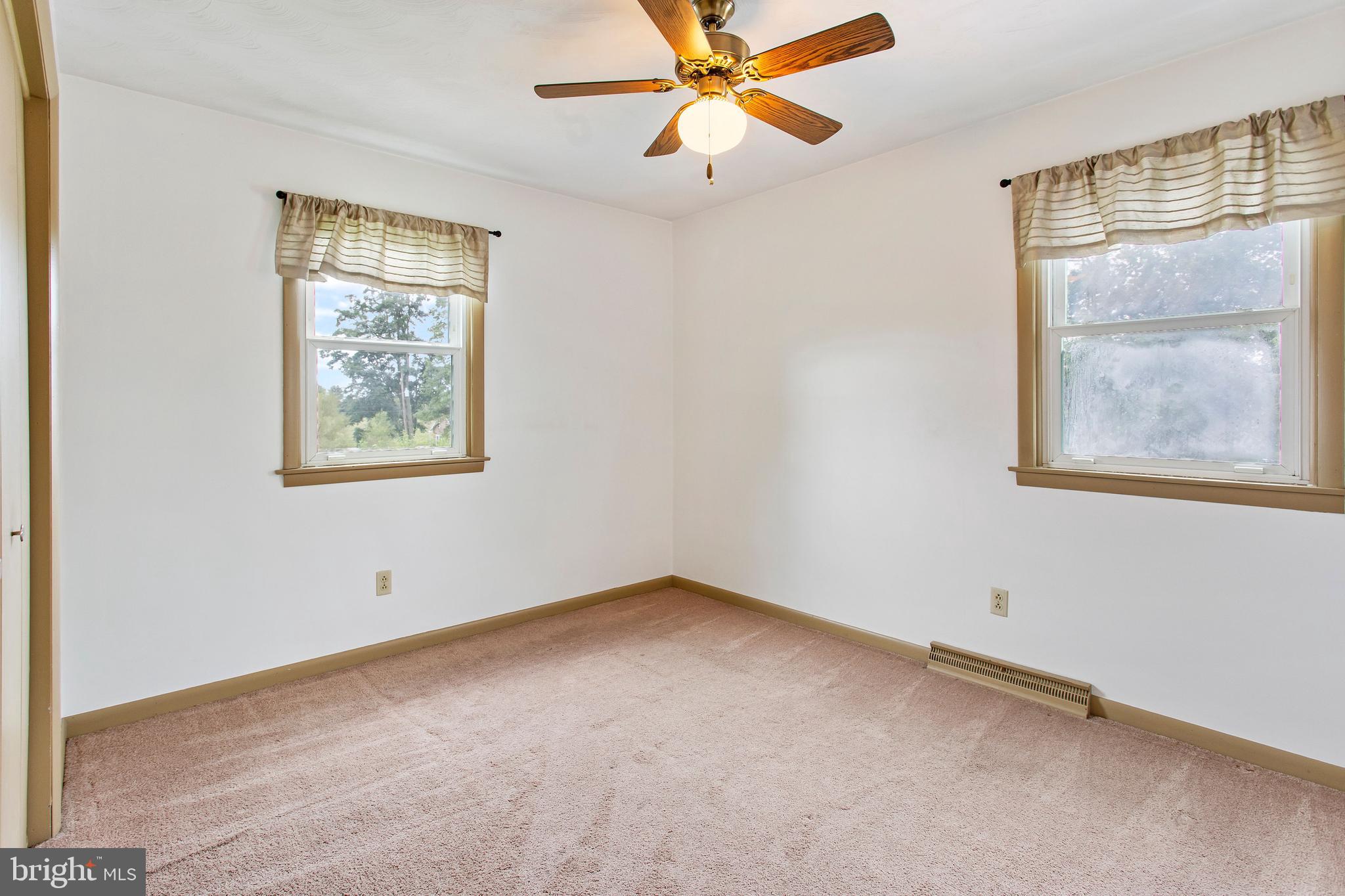 5229 Admire Road Thomasville, PA 17364 - Photo 15 of 37 Gallery Image 15