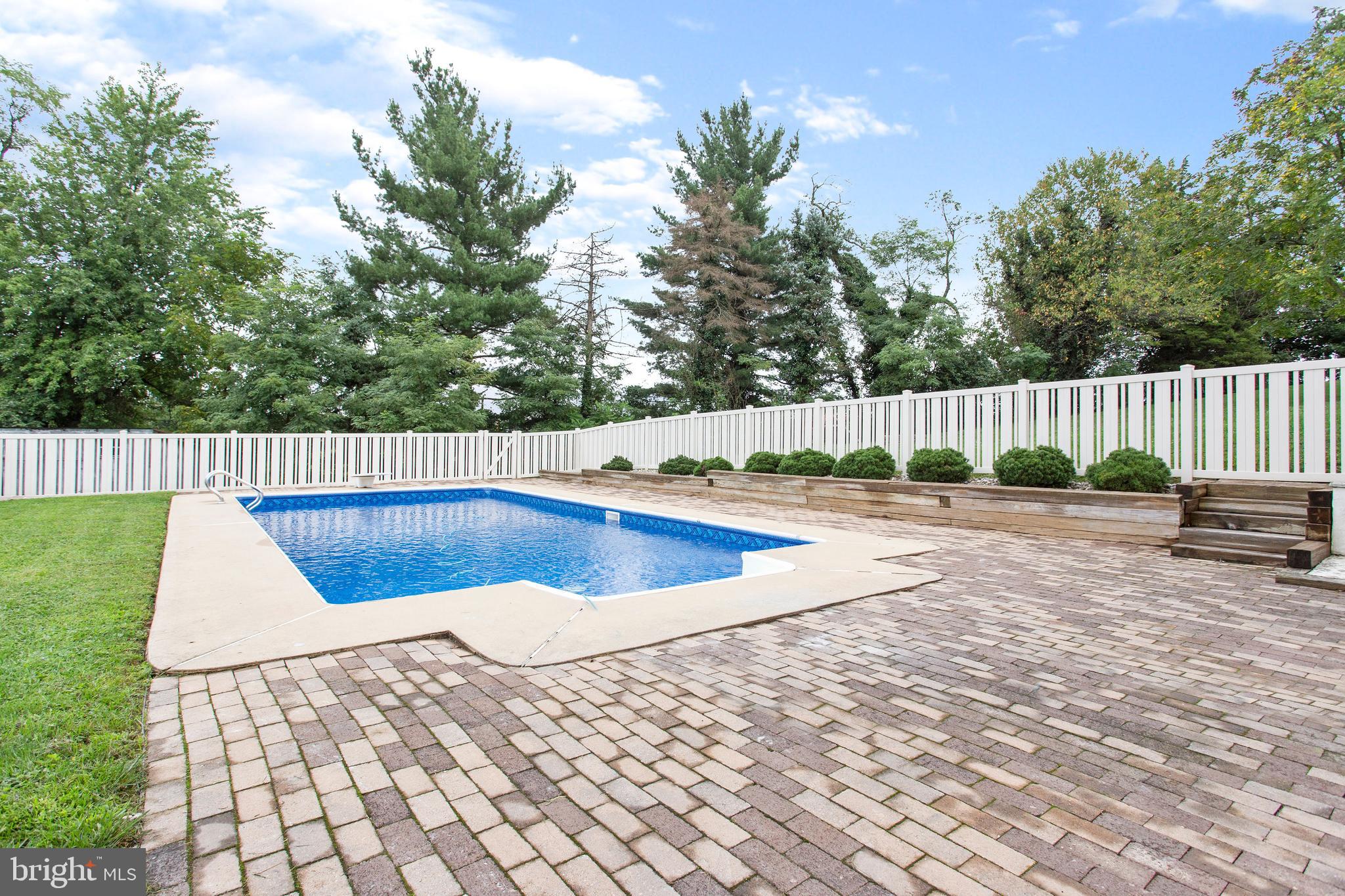 5229 Admire Road Thomasville, PA 17364 - Photo 32 of 37 Gallery Image 32