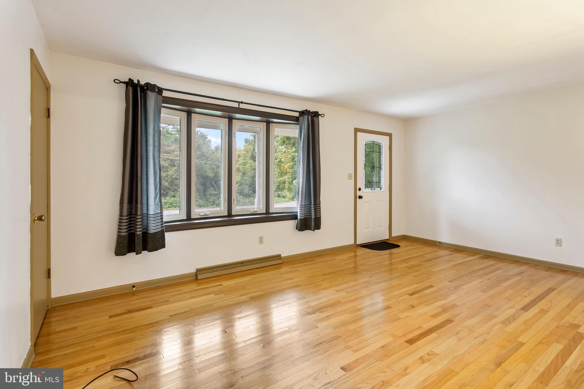 5229 Admire Road Thomasville, PA 17364 - Photo 5 of 37 Gallery Image 5