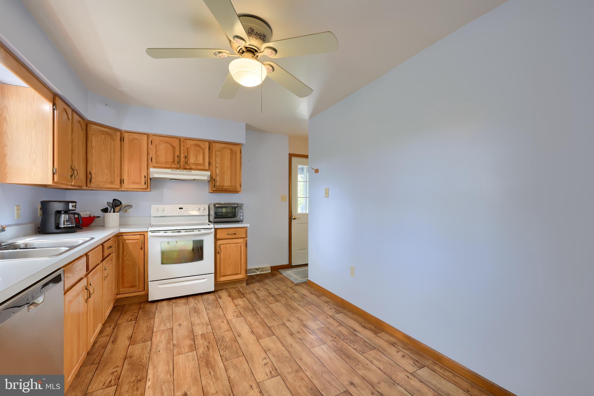 1065 Gebhart Road Windsor, PA 17366 - Photo 9 of 38 Gallery Image 9