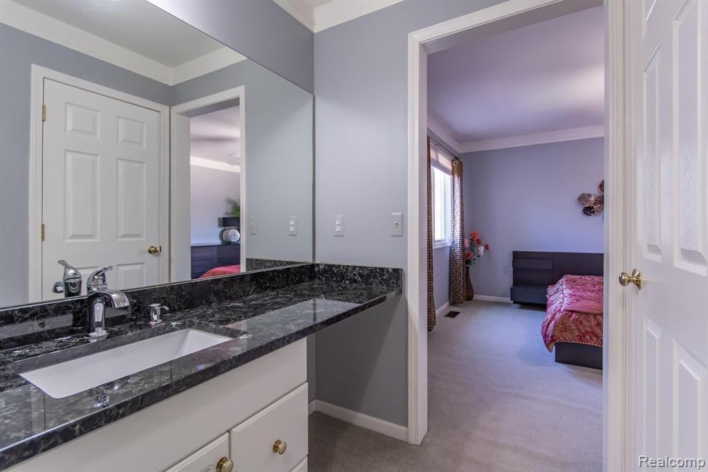 2074 Mapleridge Road Rochester Hills, MI 48309 - Photo 27 of 48