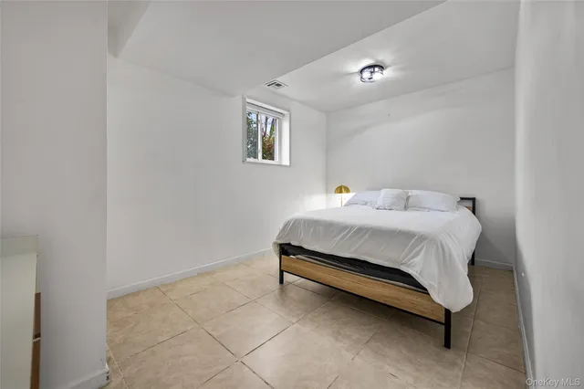 $1,275,000 | 1016 Westwood Road, Woodmere, NY 11598