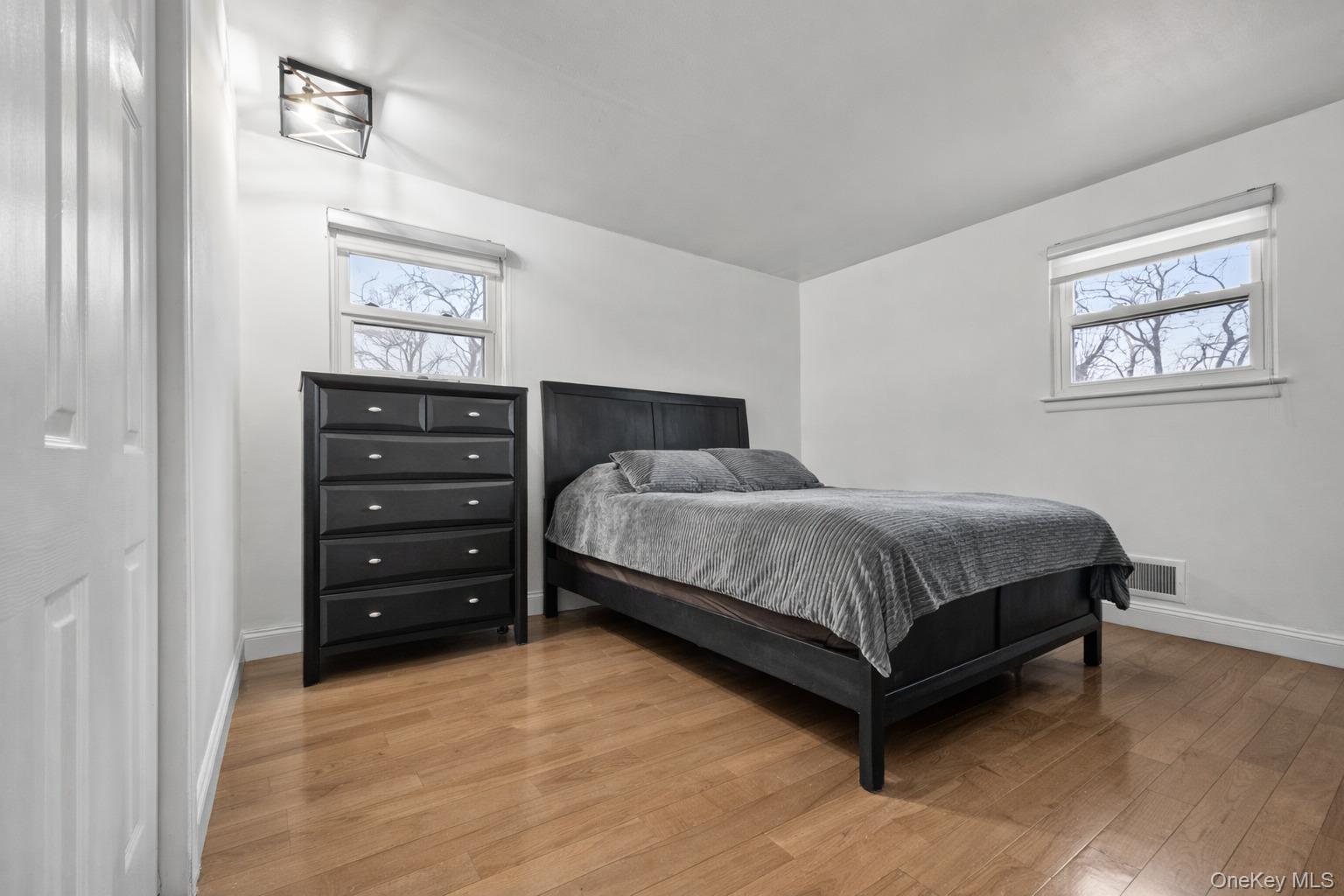 1016 Westwood Road Woodmere, NY 11598 - Photo 10 of 23