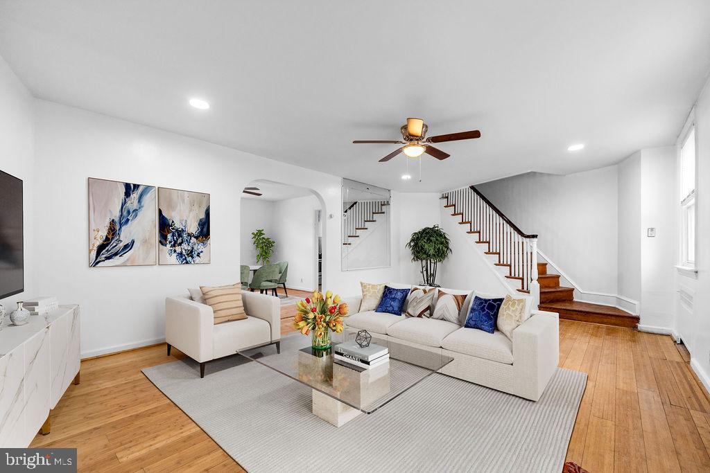 334 Wiltshire Road Upper Darby, PA 19082 - Photo 1 of 25 Gallery Image 1