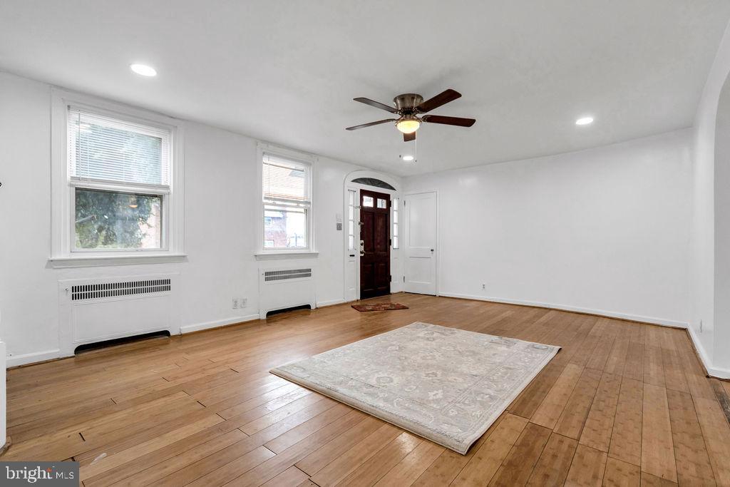 334 Wiltshire Road Upper Darby, PA 19082 - Photo 4 of 25 Gallery Image 4