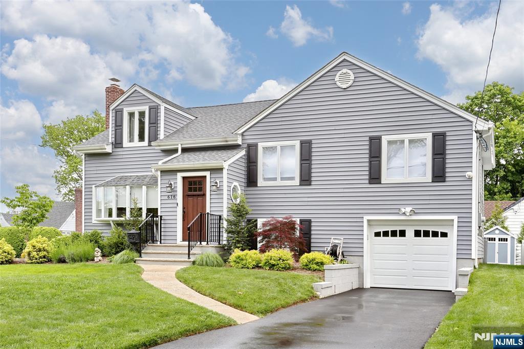 616 Bogert Road River Edge, NJ 07661 - Photo 2 of 41