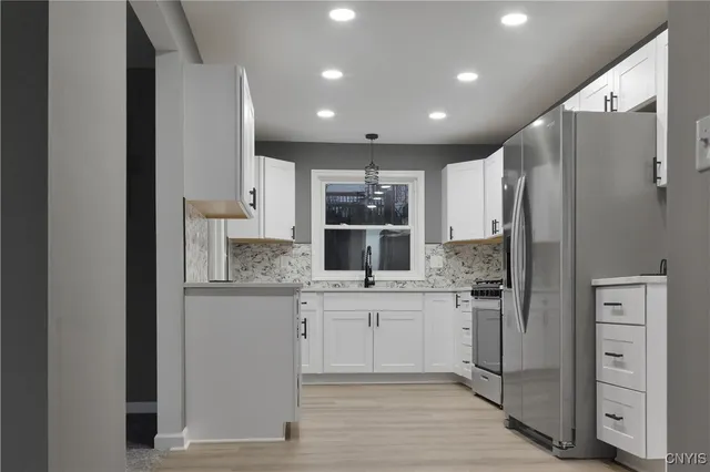 $314,999 | 219 Barrington Road, Syracuse, NY 13214