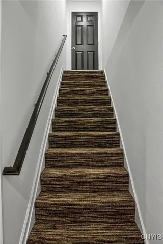 $314,999 | 219 Barrington Road, Syracuse, NY 13214