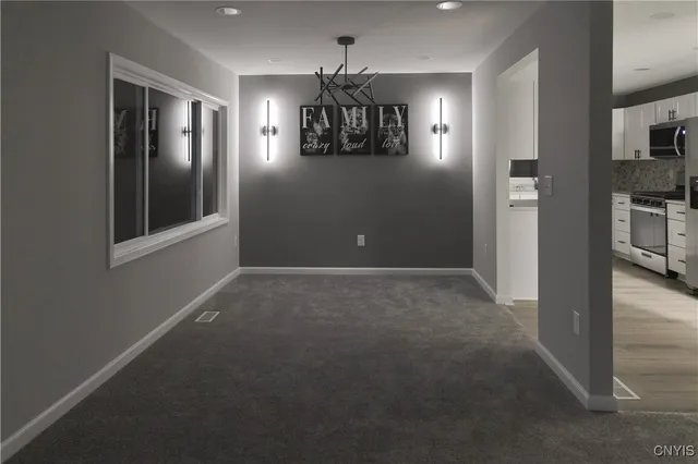 $314,999 | 219 Barrington Road, Syracuse, NY 13214