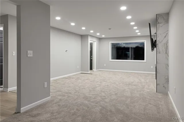 $314,999 | 219 Barrington Road, Syracuse, NY 13214