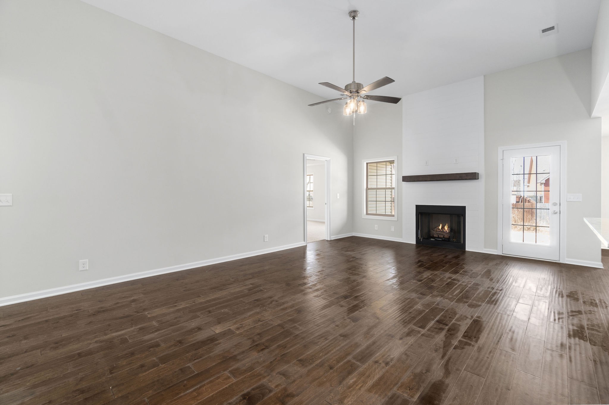 830 Butts Road Clarksville, TN 37042 - Photo 11 of 22 Gallery Image 11