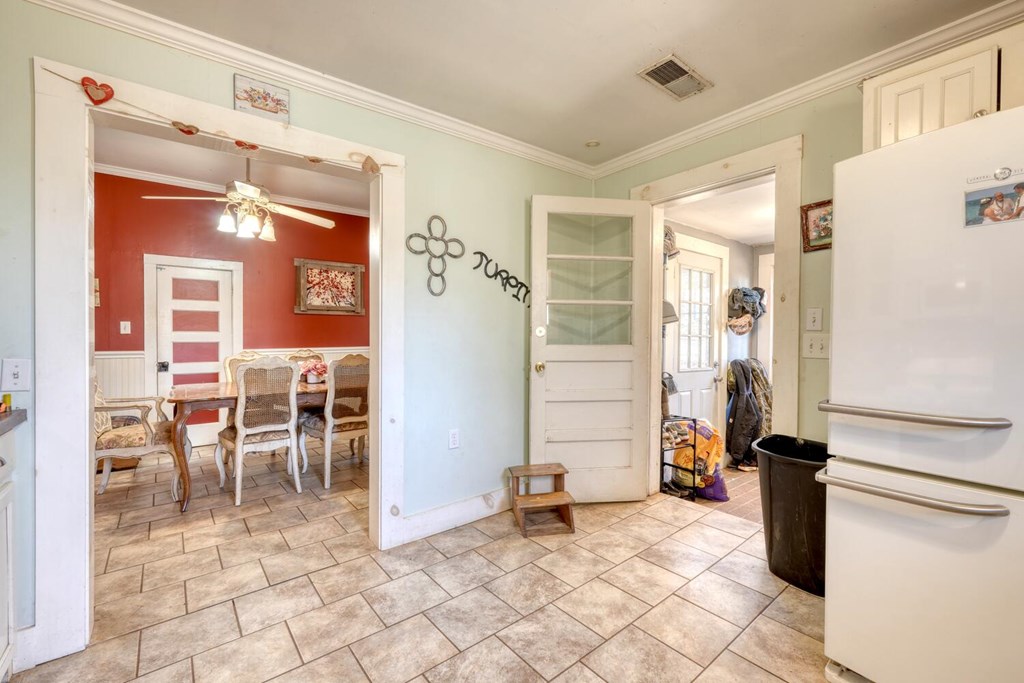 760 Kingtown Street Blue Ridge, GA 30513 - Photo 12 of 48