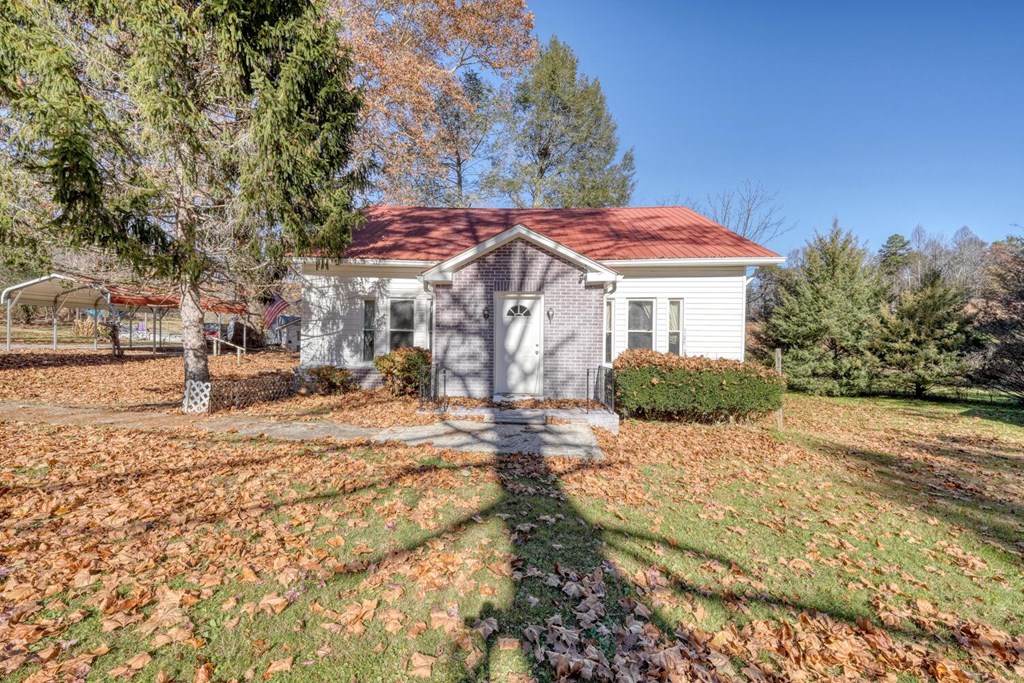 760 Kingtown Street Blue Ridge, GA 30513 - Photo 2 of 48