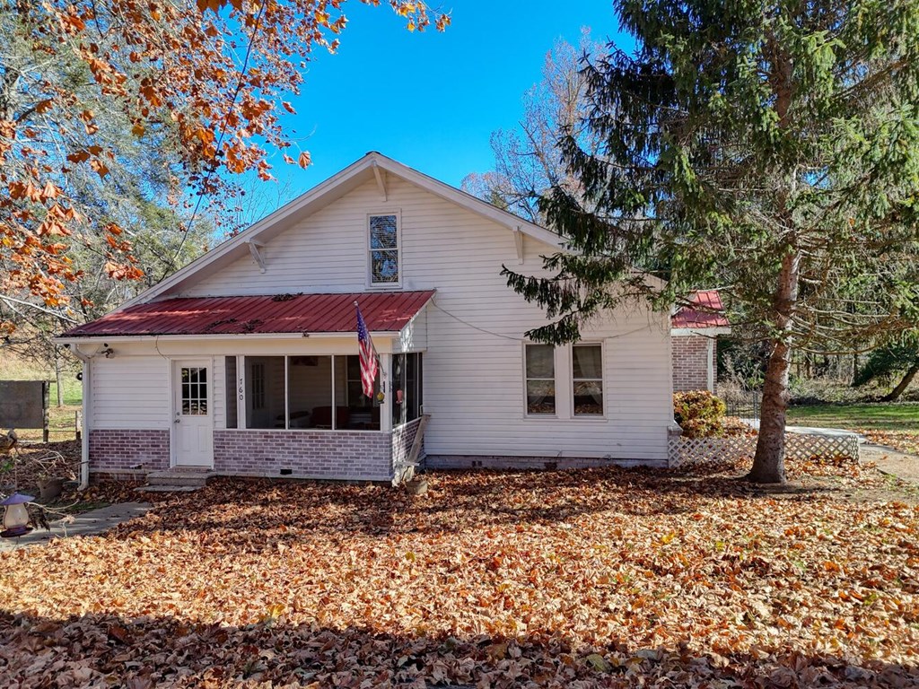 760 Kingtown Street Blue Ridge, GA 30513 - Photo 5 of 48