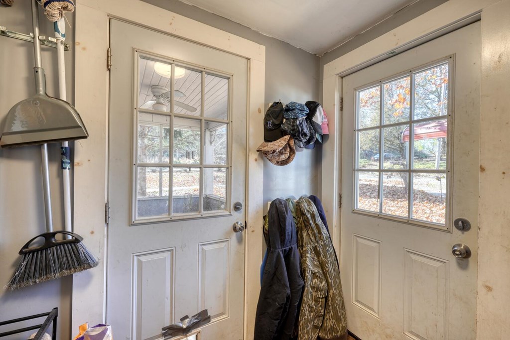 760 Kingtown Street Blue Ridge, GA 30513 - Photo 9 of 48