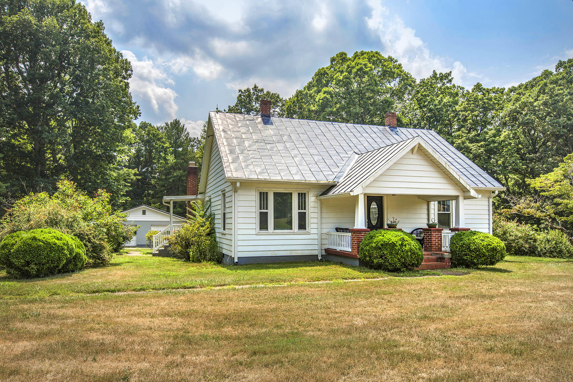 9606 Dickerson Mill Road Moneta, VA 24121 - Photo 2 of 25 Peaceful Location