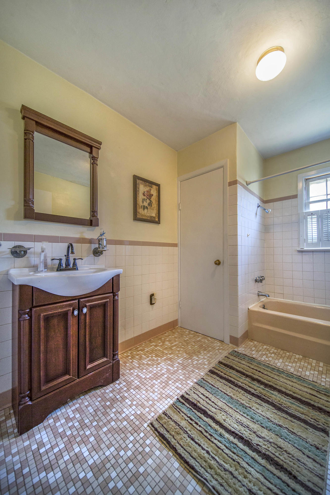 9606 Dickerson Mill Road Moneta, VA 24121 - Photo 15 of 25 Bathroom