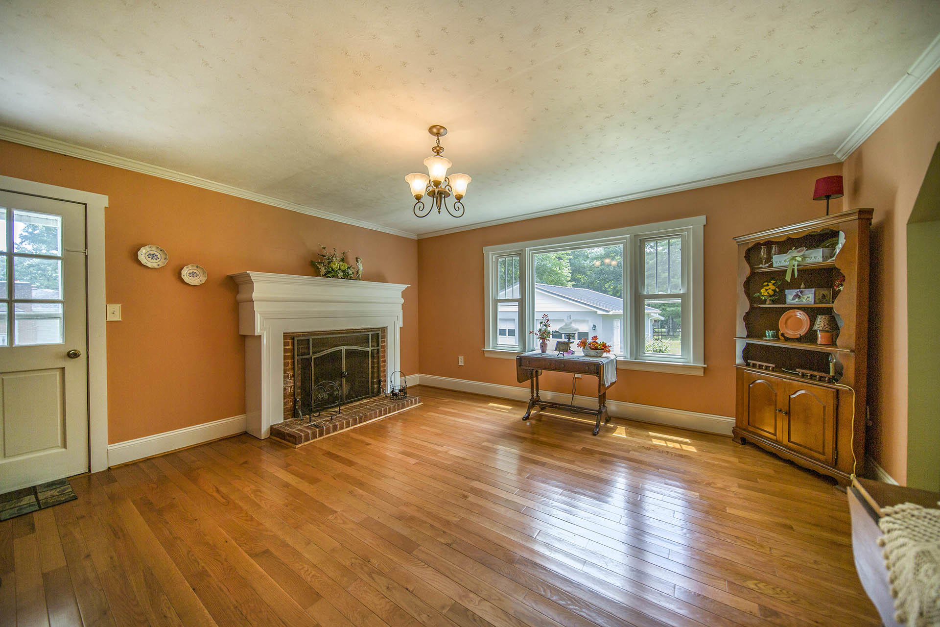 9606 Dickerson Mill Road Moneta, VA 24121 - Photo 9 of 25 Family Room Featuring Fireplace